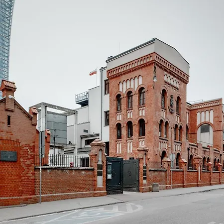 דירה Lumina Comfortable With Balcony ורשה